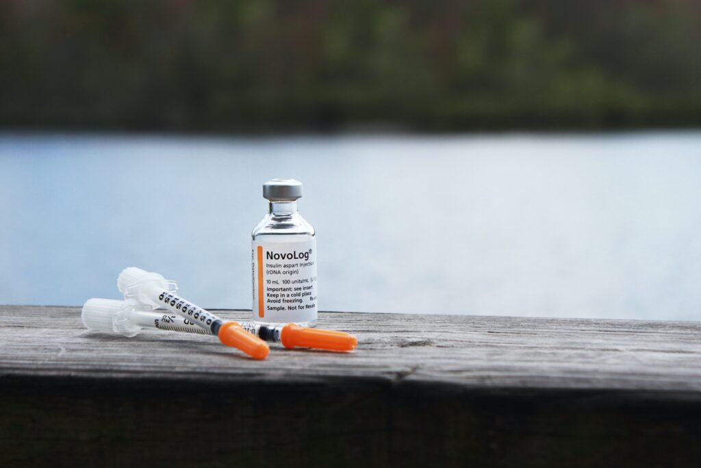 Insulin vial and syringe. Source: unsplash images